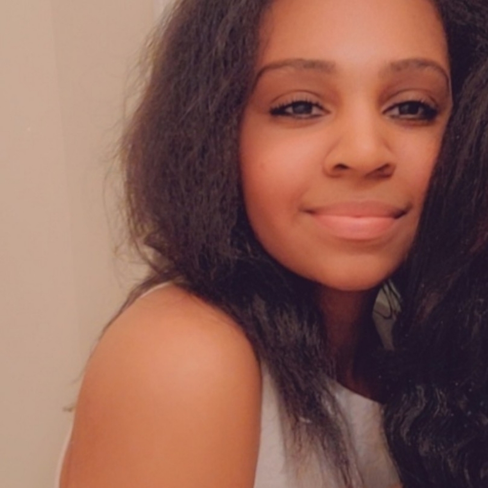 Meet your Posher, Celena
